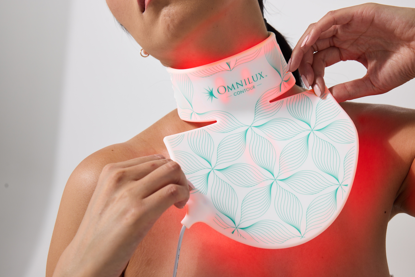 Omnilux Neck & Décolleté™ LED — Preorder