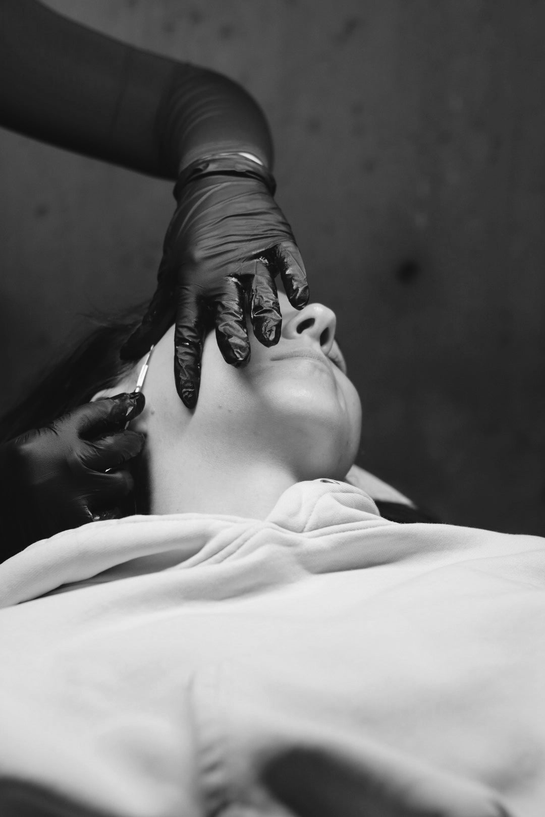 Society Essential | Monthly HydraFacial + Dermaplane